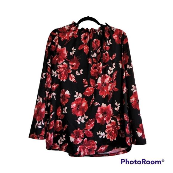 Croft & Barrow black red floral print top - Picture 2 of 4